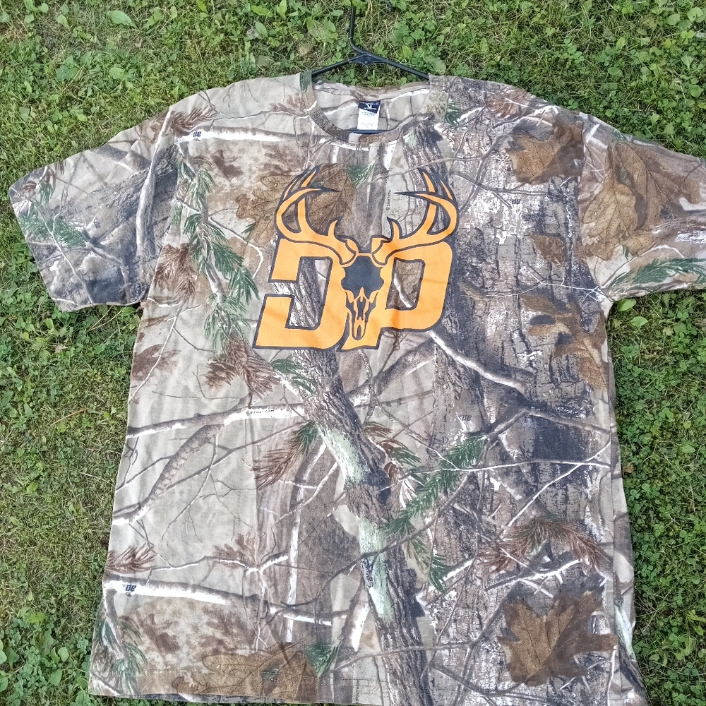 Camo Graphic T-Shirt with Deer Skull Design